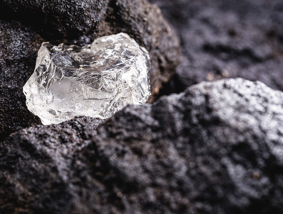 ¿Vale la pena comprar joyas de diamantes en bruto?