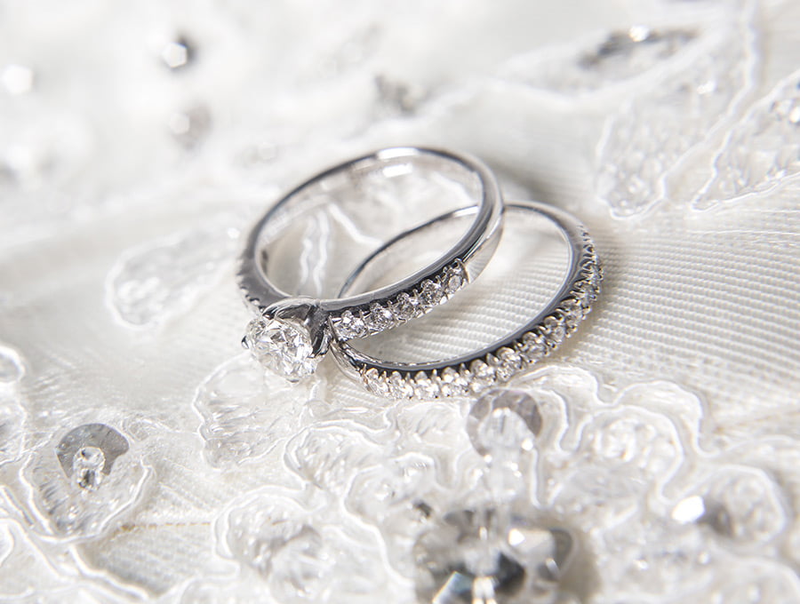 ¿Cuánto vale un anillo de platino?