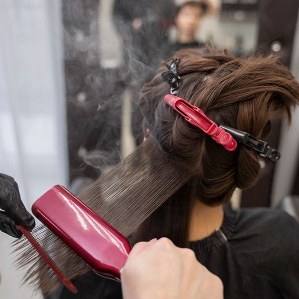 Planchas de vapor vs. planchas de pelo: ¿Cuál es mejor?
